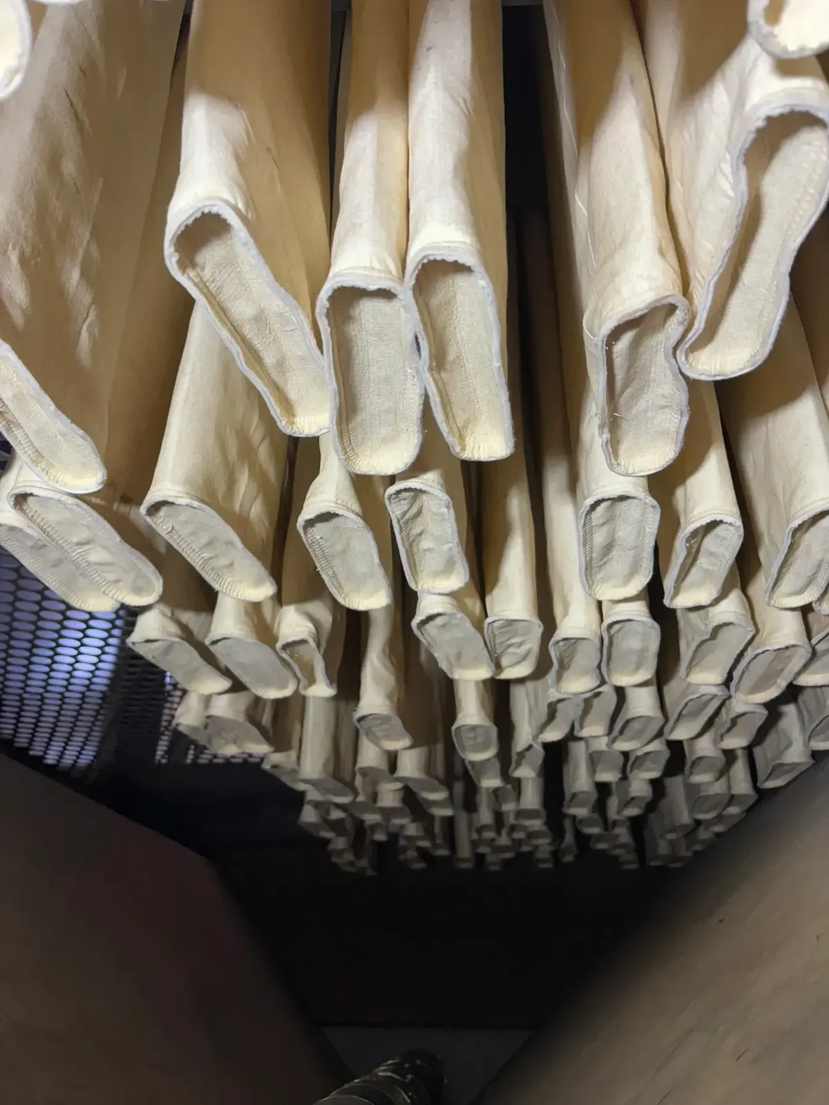 Baghouse cleaning system